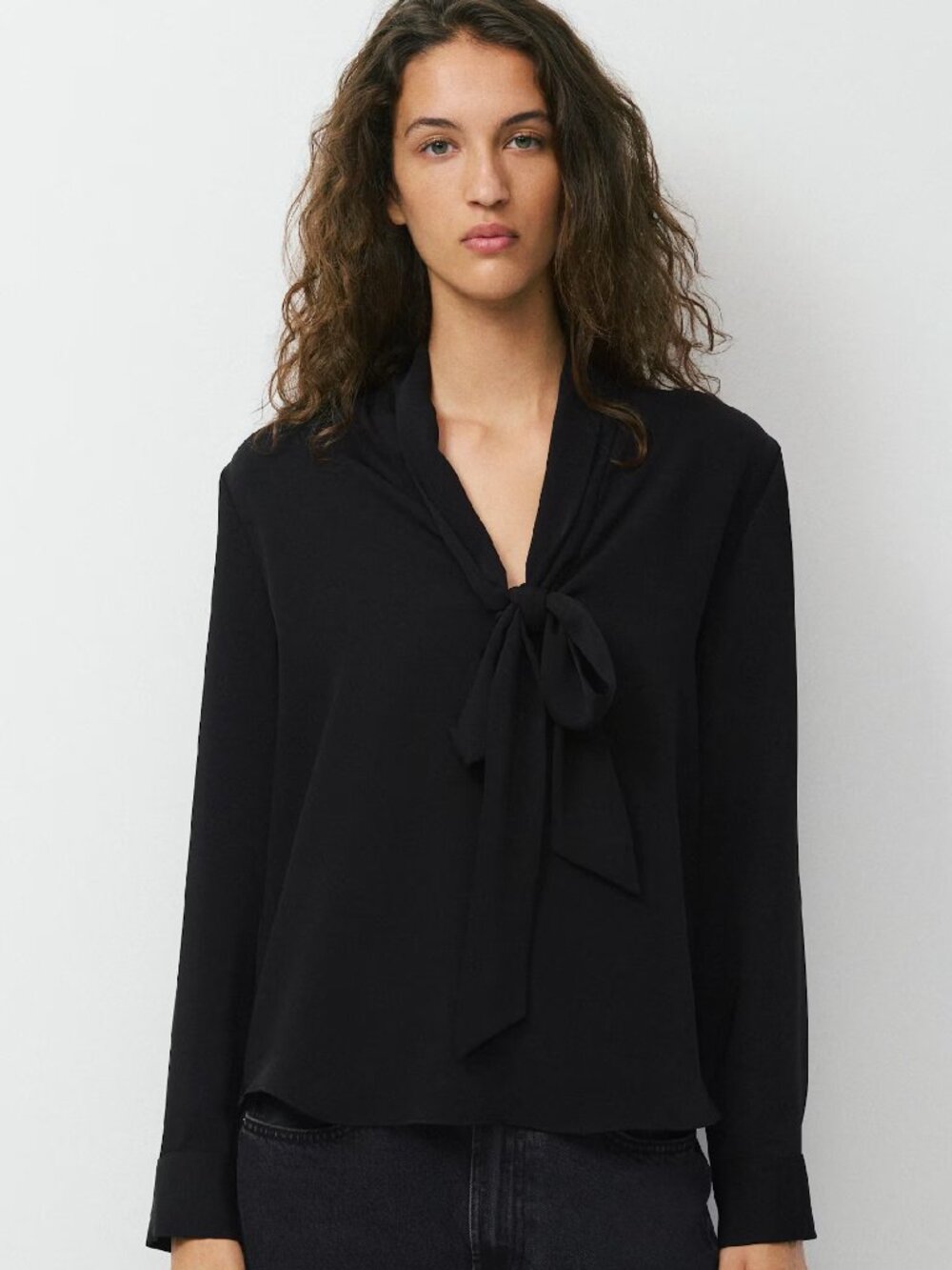 Aritzia Babaton Hestia Blouse (Size Small / Black)